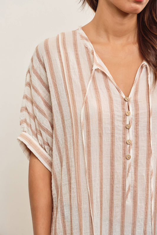 FRONT BUTTON CLOSURE WITH TIED TUNIC DRESS