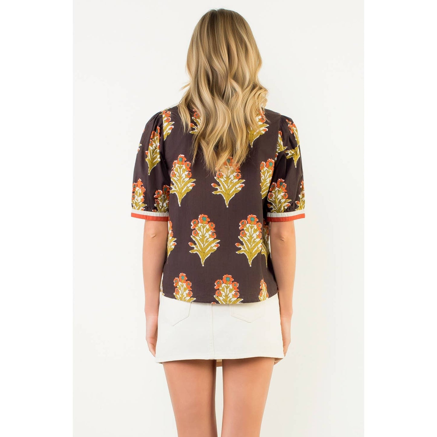 Short Sleeve Floral Detailed Top