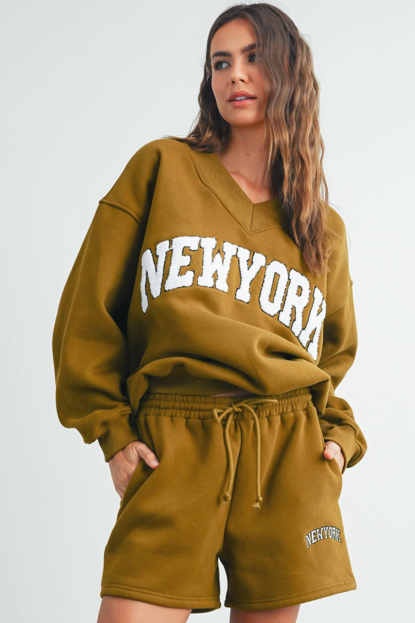 NEW YORK EMBROIDERED SWEAT SHORTS