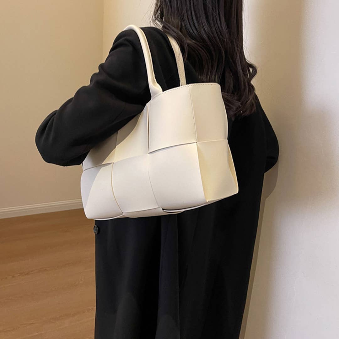 Versatile Woven Large-Capacity Niche Shoulder Bag