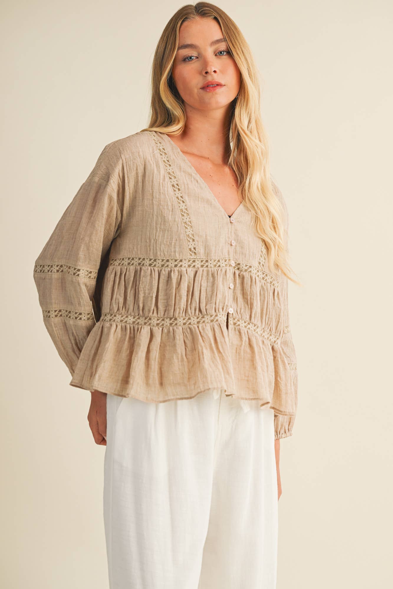 V RUFFLE NECK BLOUSE