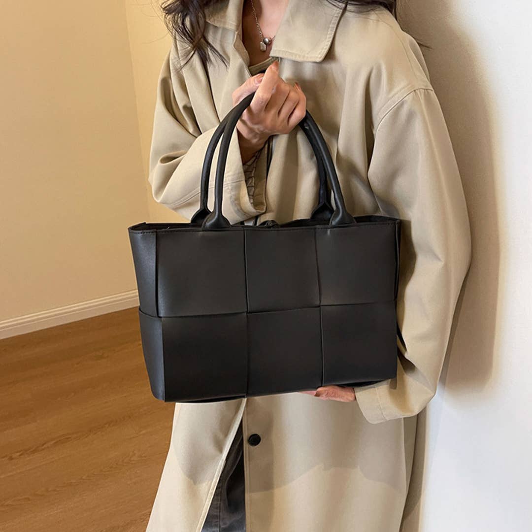 Versatile Woven Large-Capacity Niche Shoulder Bag