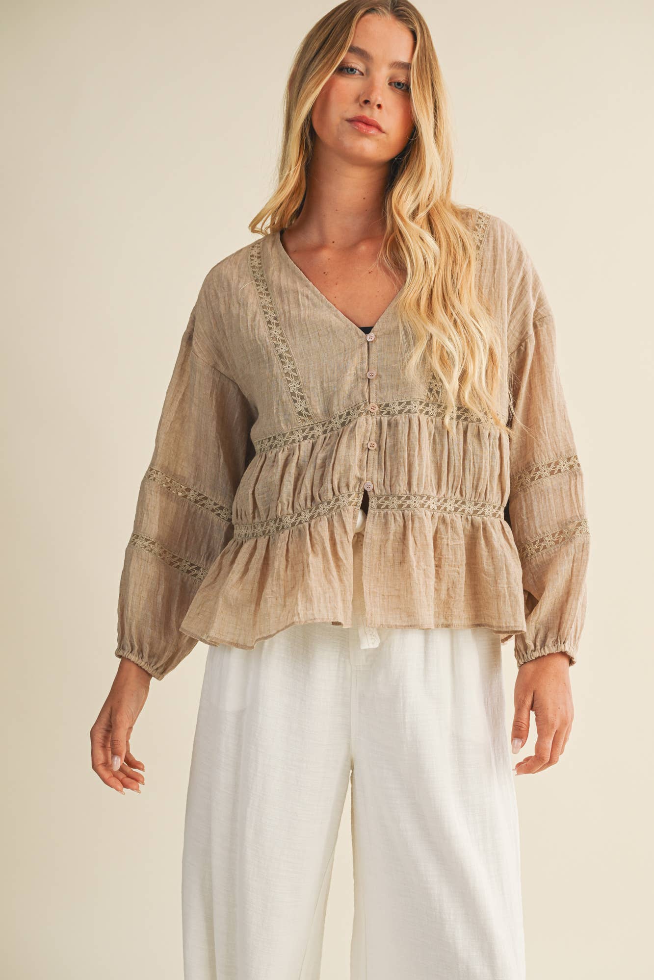V RUFFLE NECK BLOUSE