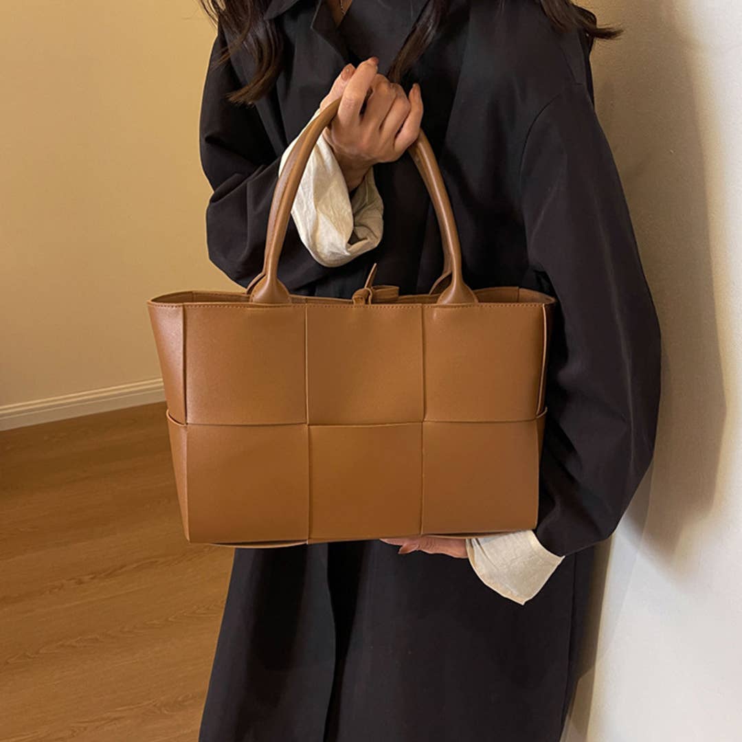 Versatile Woven Large-Capacity Niche Shoulder Bag