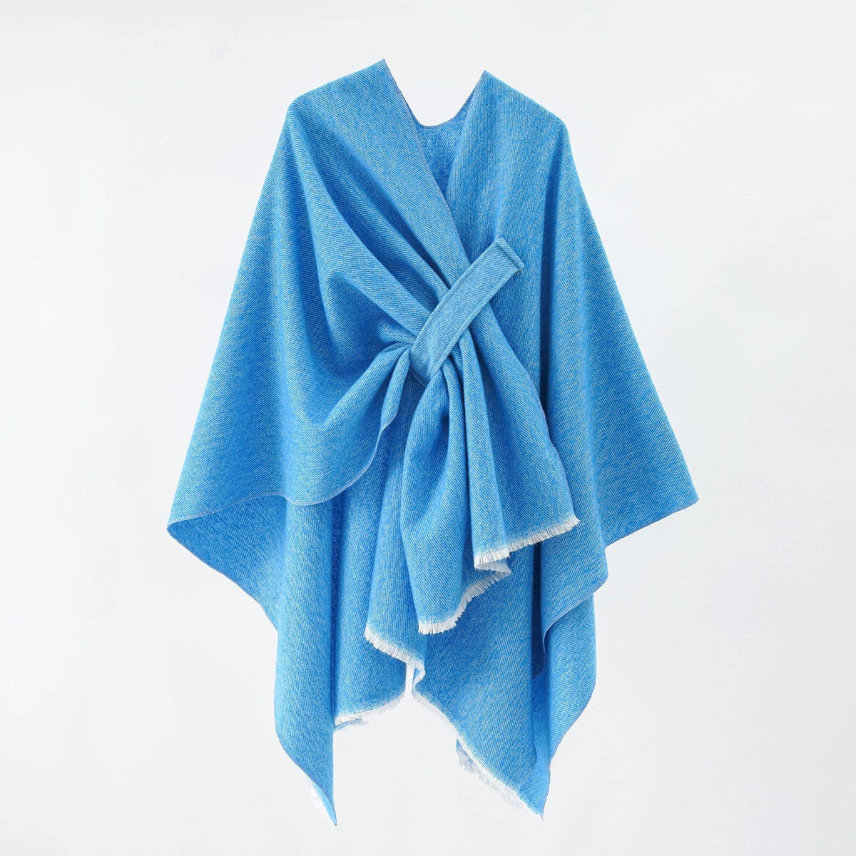 Asymmetrical plain chilly ruana