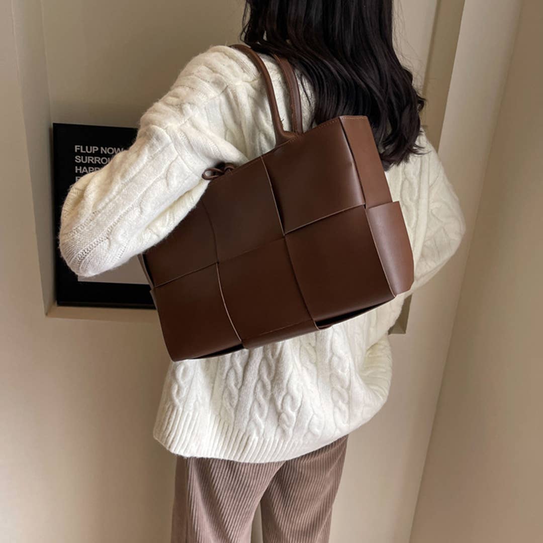 Versatile Woven Large-Capacity Niche Shoulder Bag