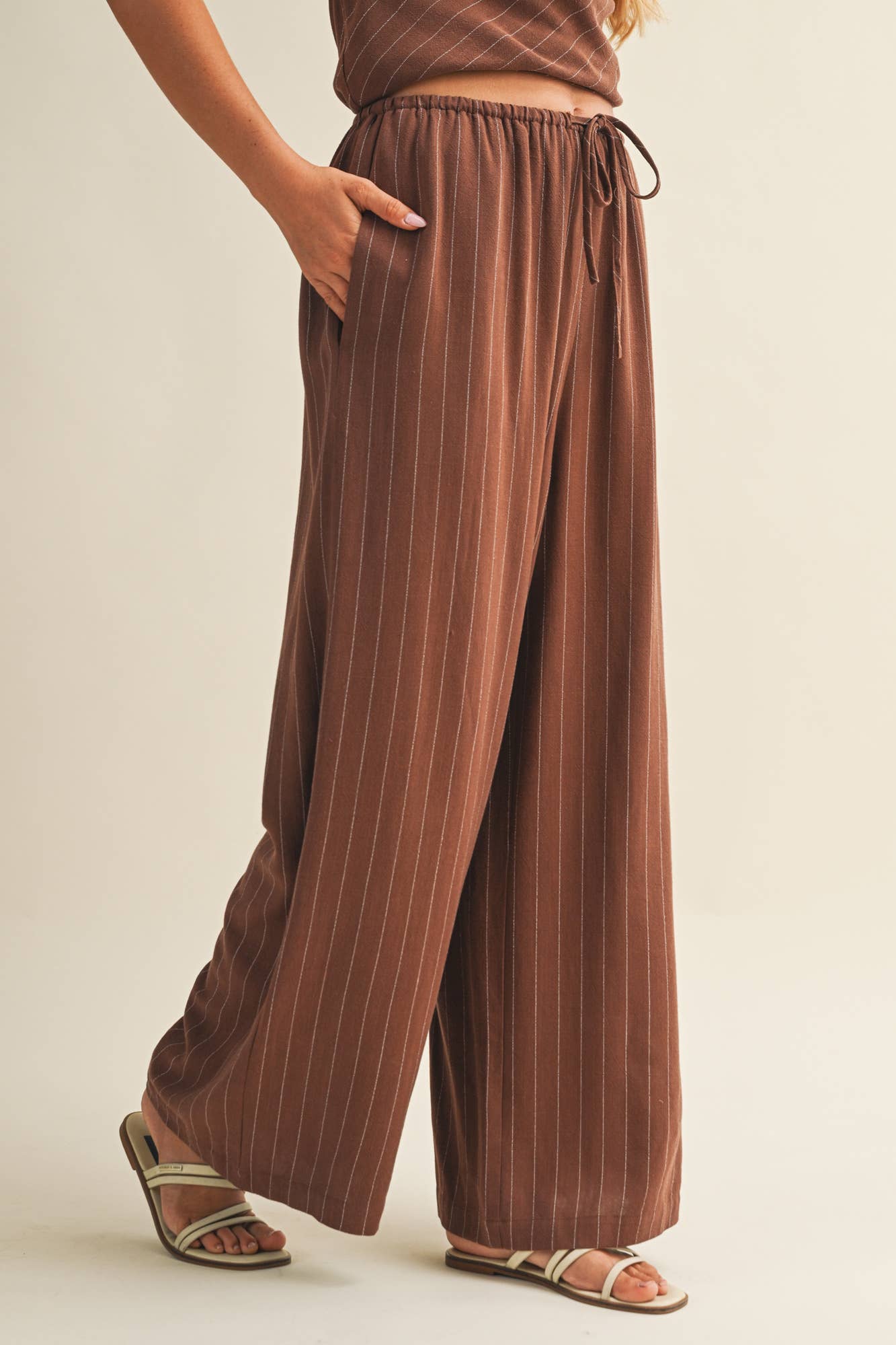 DRAWSTRING WAIST STRIPE PANTS