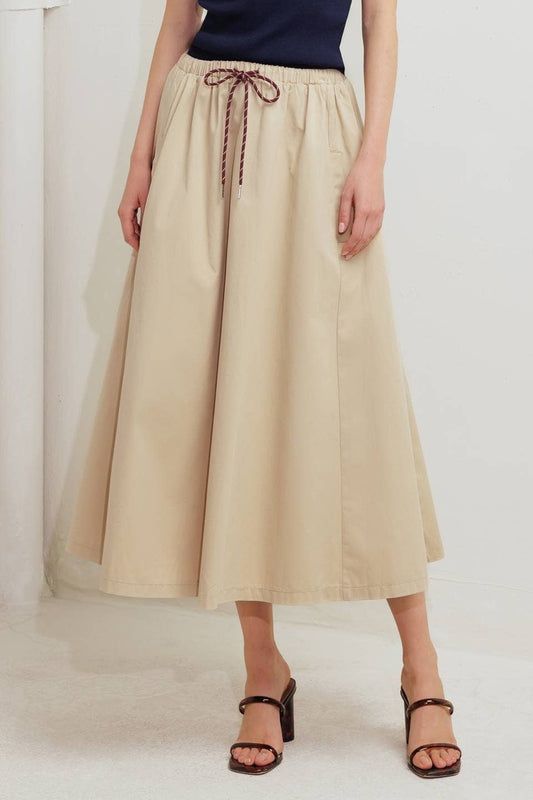 A solid woven midi skirt