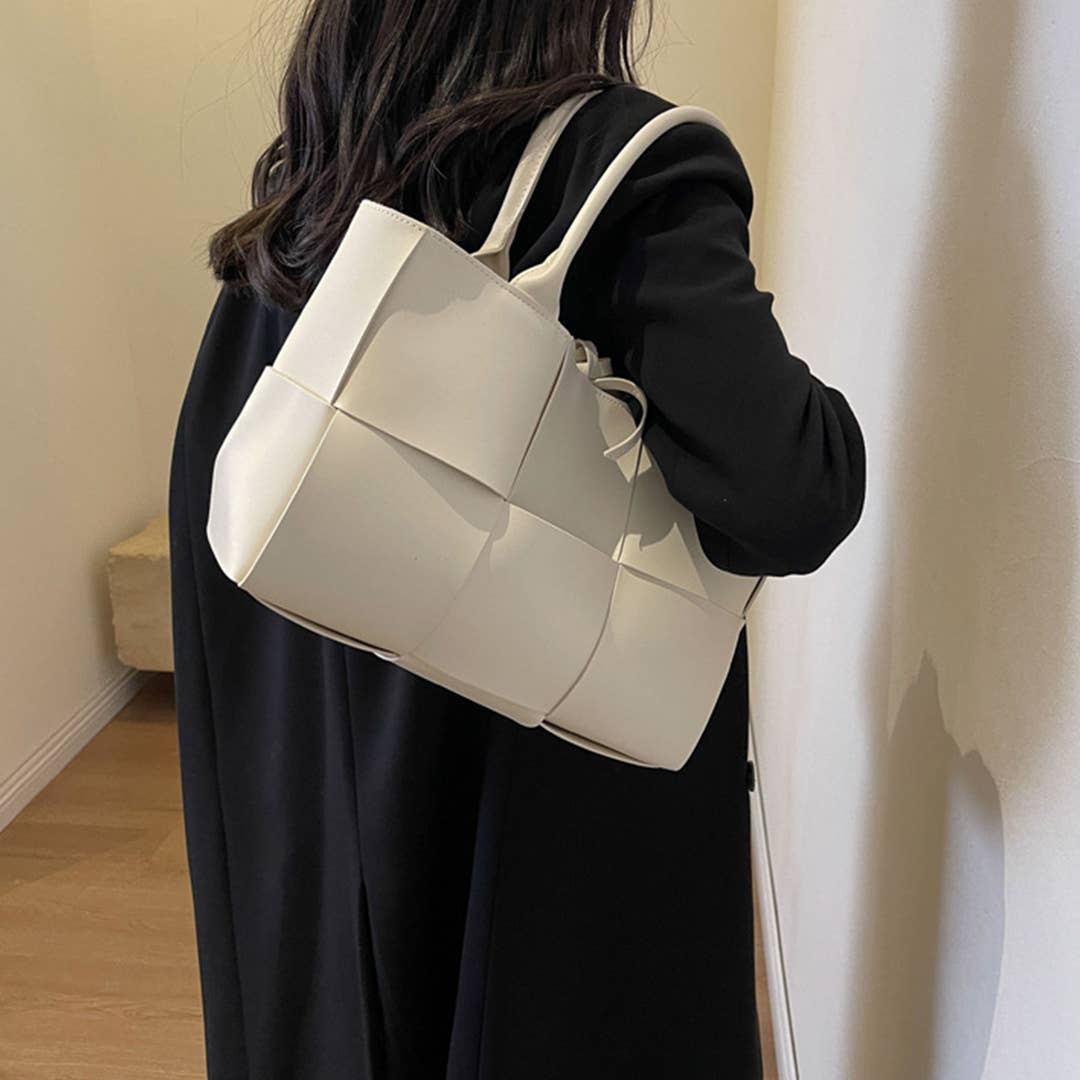 Versatile Woven Large-Capacity Niche Shoulder Bag