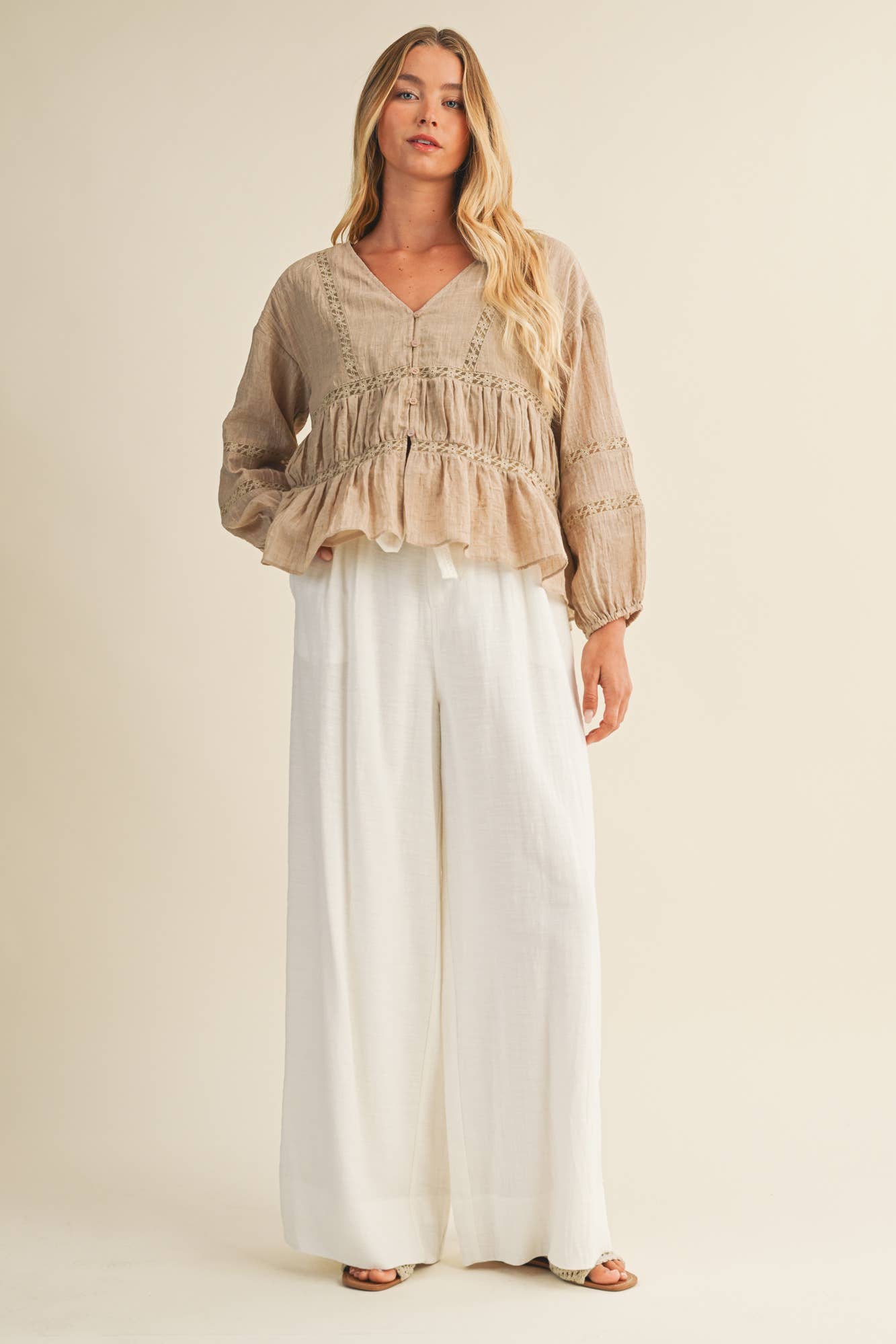 V RUFFLE NECK BLOUSE