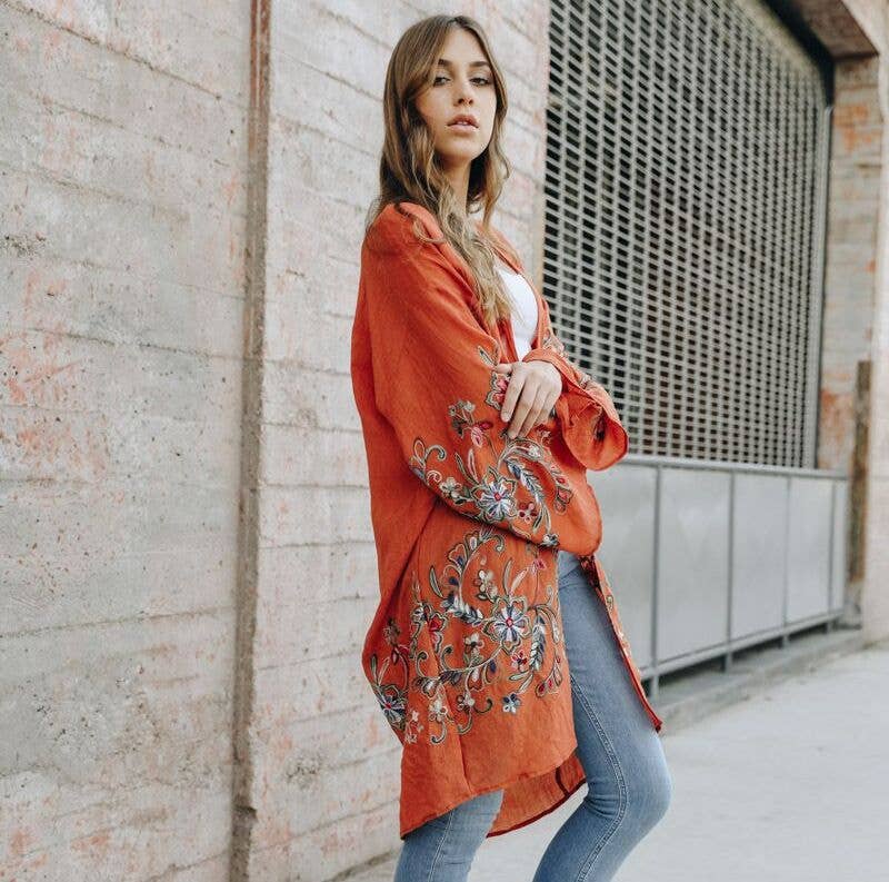 Chic Full-Length Flower Kimono - Versatile Layering Piece 🌼